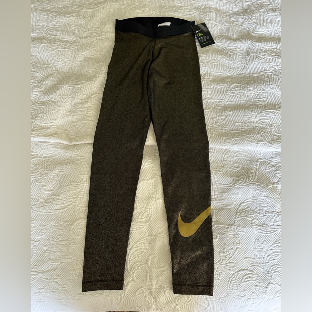 Gold Nike dri-fit leggings